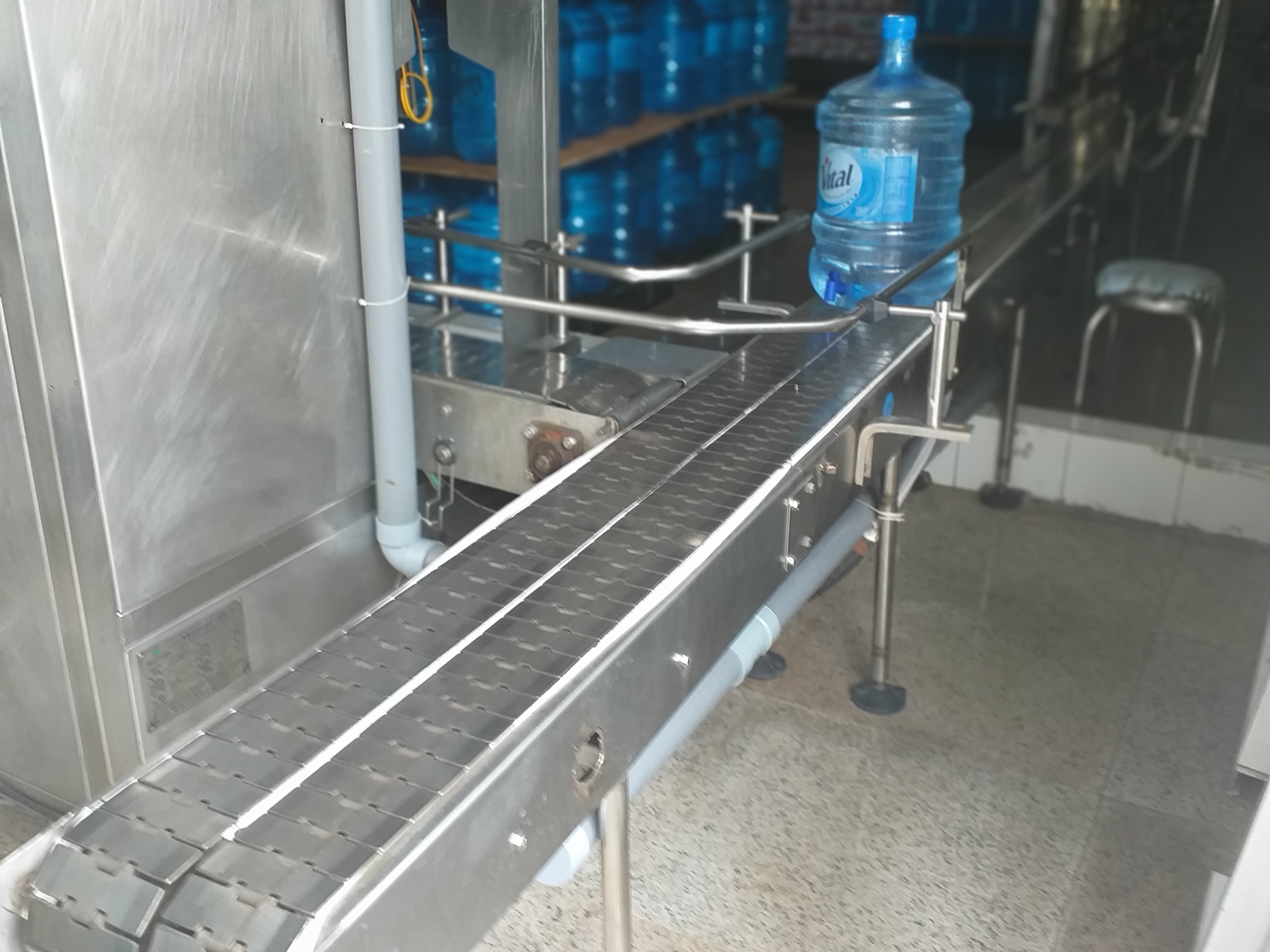 Production line of pure drinking water